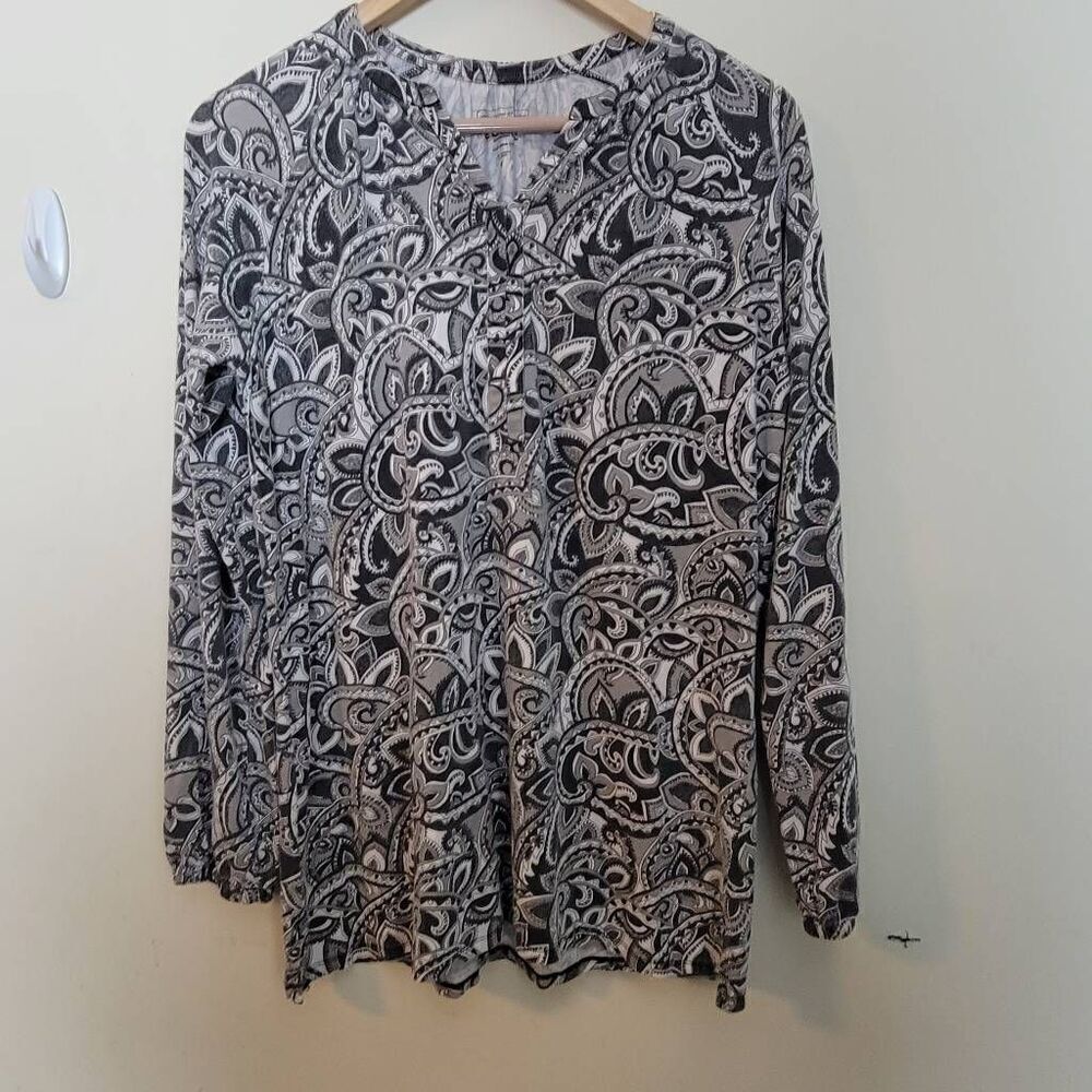 Coolibar Sun Protection Long Sleeve Top Floral Print Black White hile Small